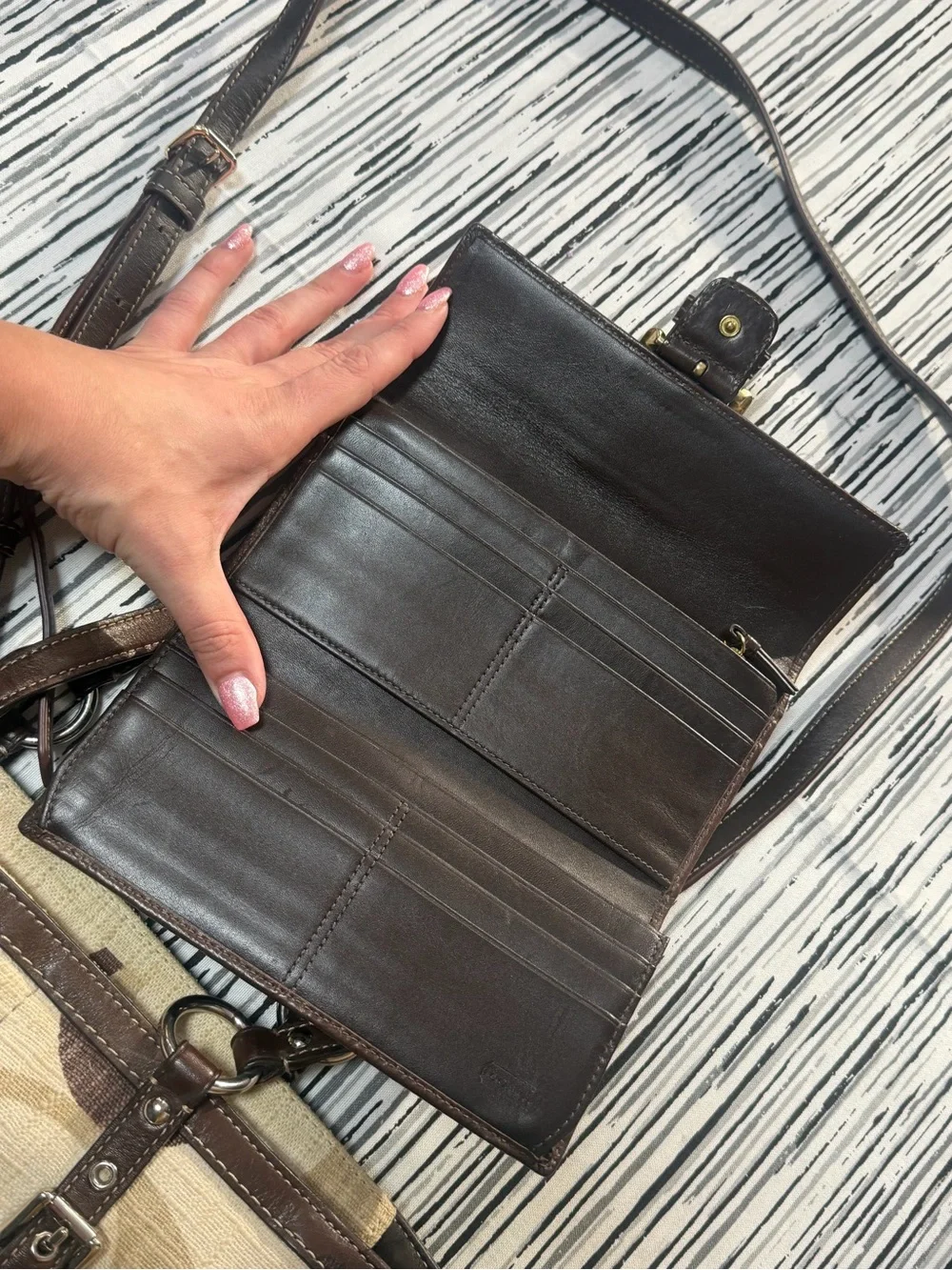 N/A stylish canvas
